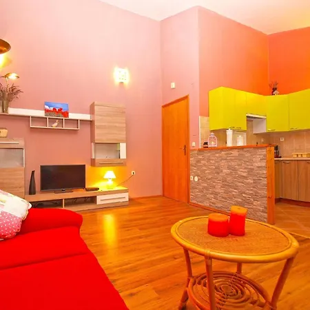 Apartment Fuer 4 Personen Ca 42 Qm In Pula, Istrien Istrische Riviera Pula